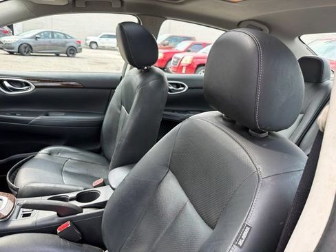 Used 2015 Nissan Sentra SL w/ SL Premium Package FWD image 14