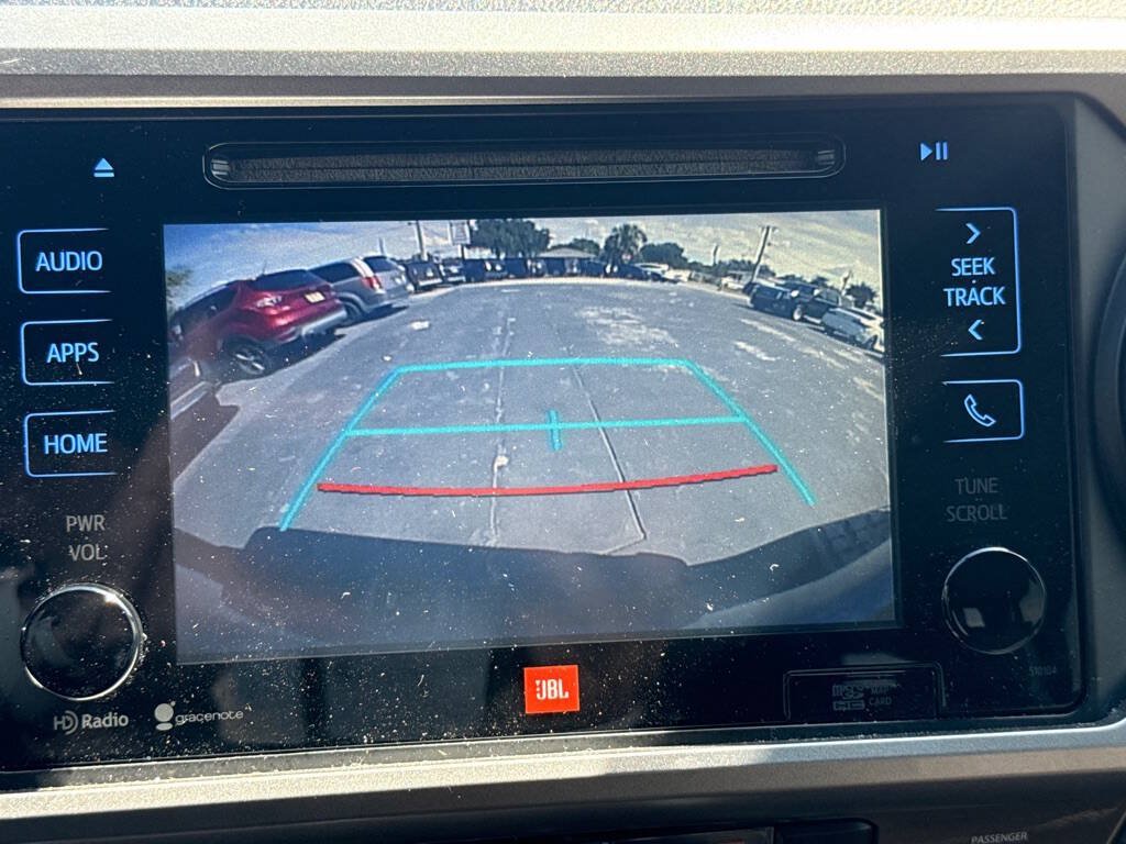 Used 2016 Toyota Tacoma Limited w/ Towing Package RWD image 17