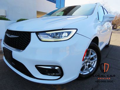 Used 2022 Chrysler Pacifica Touring-L