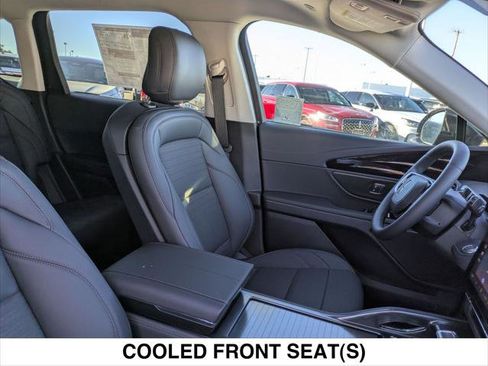 New 2026 Lincoln Nautilus Reserve w/ Jet Appearance Package image 14