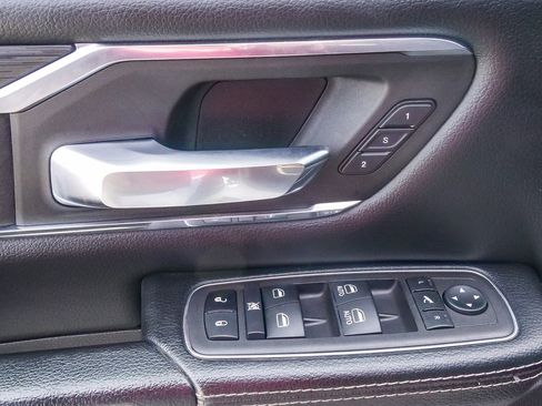 Used 2024 RAM 1500 Laramie image 19