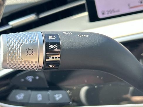 New 2026 Genesis GV70 2.5T Advanced AWD/4WD image 34