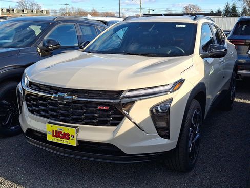 New 2026 Chevrolet Trax RS w/ Driver Confidence Package image 3