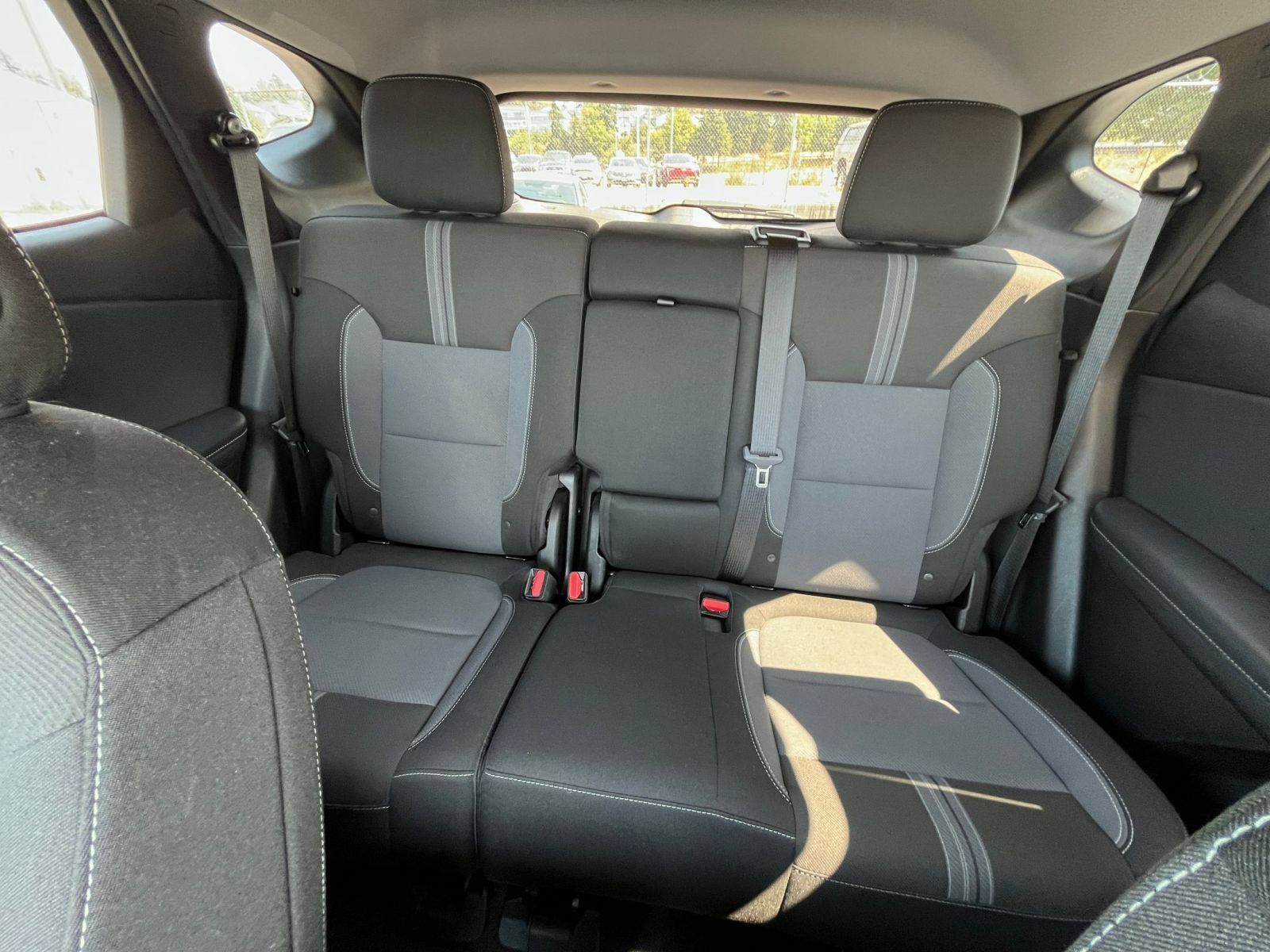 Used 2025 Chevrolet Blazer LT FWD image 38