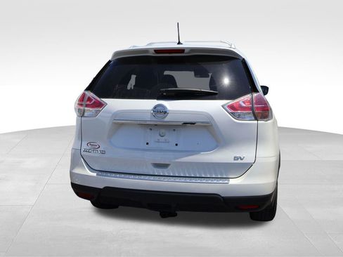 Used 2016 Nissan Rogue SV FWD image 15