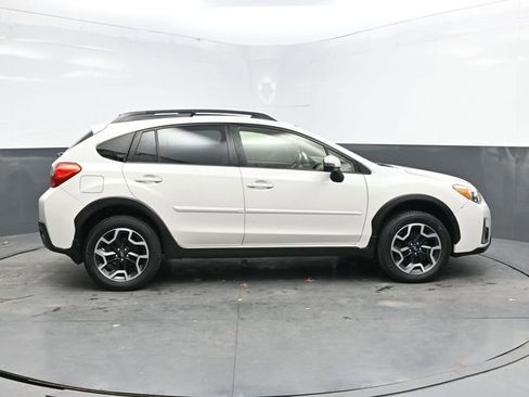 Used 2017 Subaru Crosstrek 2.0i Limited image 8