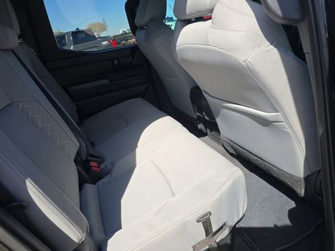 Used 2025 Toyota Tacoma SR5 AWD/4WD image 12