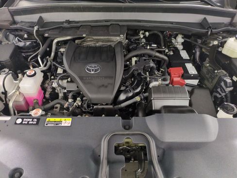 Used 2024 Toyota Grand Highlander XLE image 21