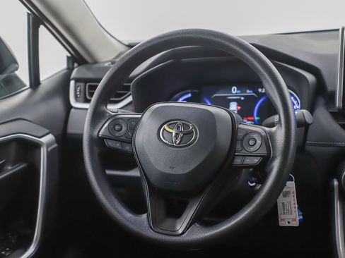 Used 2025 Toyota RAV4 LE image 14