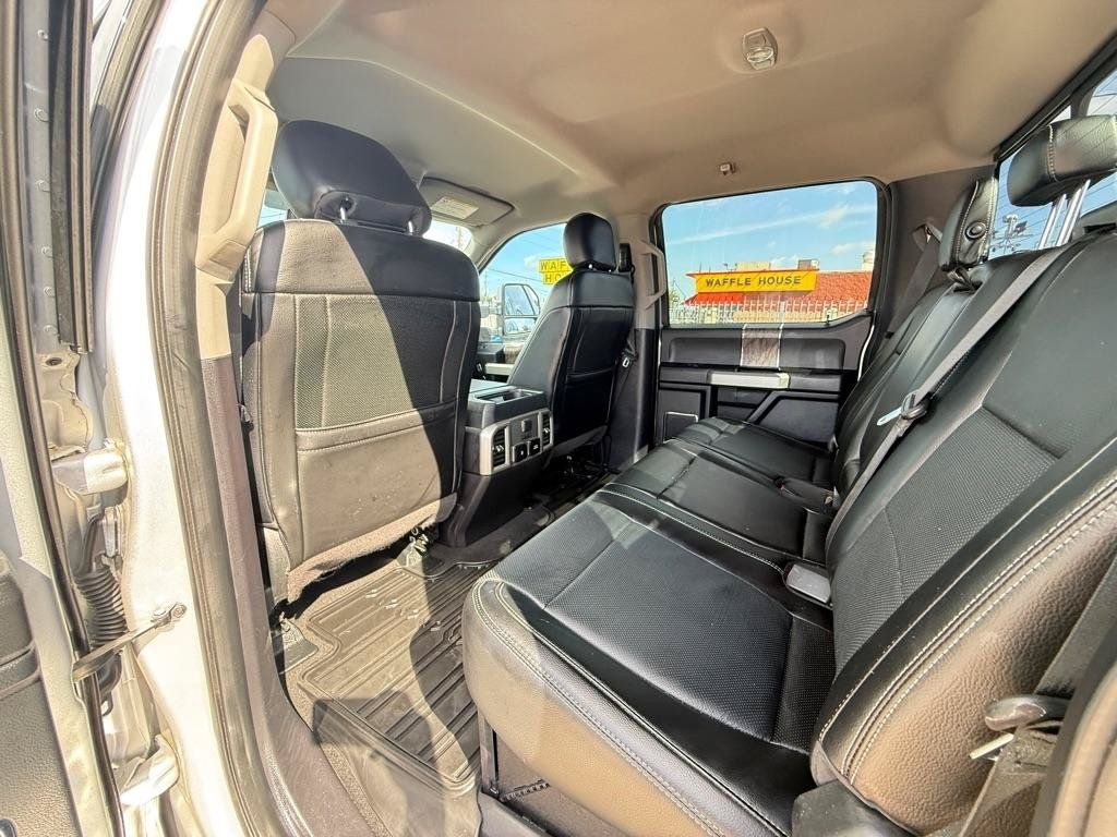 Used 2018 Ford F250 Lariat w/ Lariat Ultimate Package AWD/4WD image 16