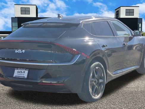 New 2025 Kia EV6 Wind image 5