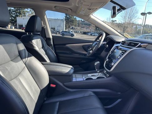 Used 2015 Nissan Murano Platinum w/ Platinum Technology Package image 16