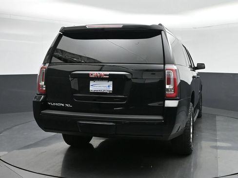 Used 2020 GMC Yukon XL SLT image 6