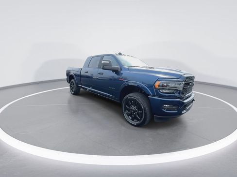 Used 2024 RAM 2500 Limited AWD/4WD image 2