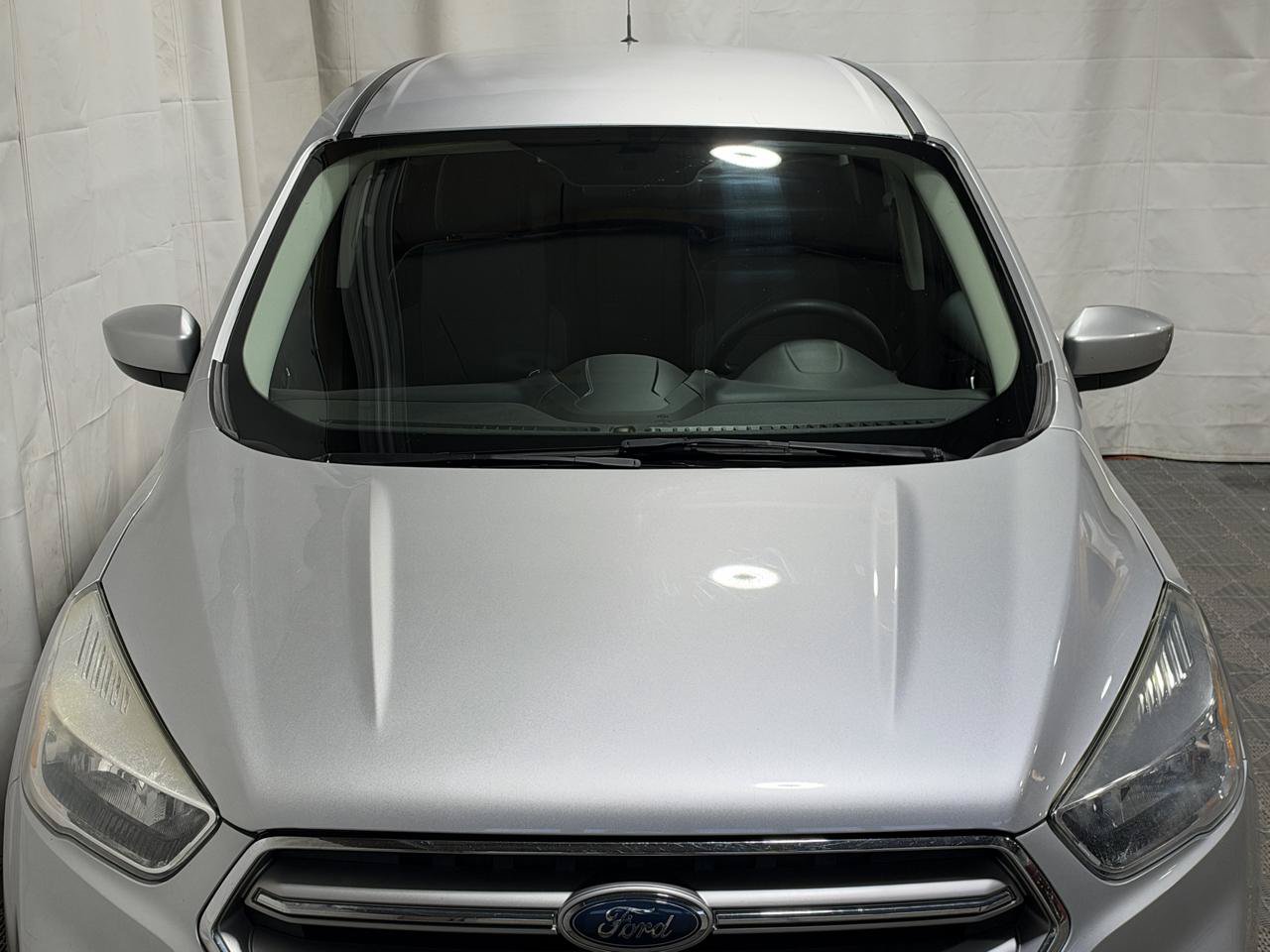 Used 2017 Ford Escape SE AWD/4WD image 2