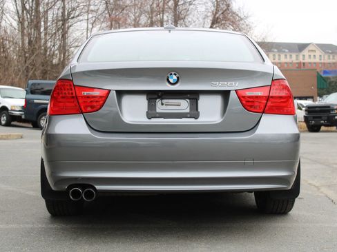 Used 2011 BMW 328i xDrive Sedan w/ Premium Pkg image 5