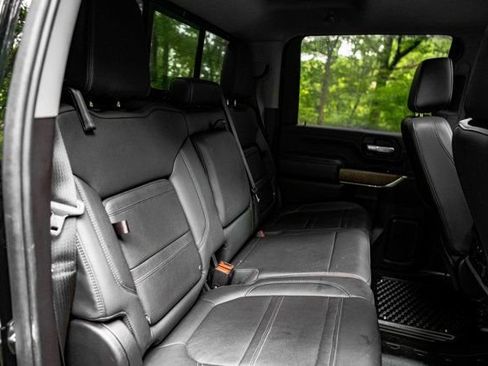 Used 2021 GMC Sierra 2500 Denali w/ Denali Black Diamond Edition AWD/4WD image 27