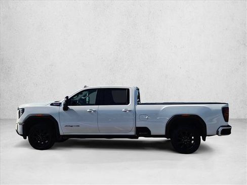 Used 2024 GMC Sierra 2500 AT4 w/ AT4 Premium Plus Package AWD/4WD image 9