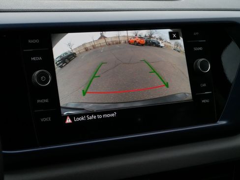 Certified 2023 Volkswagen Taos SE w/ Panoramic Sunroof Package image 30