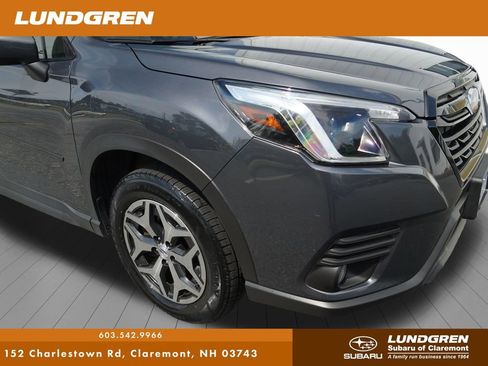 Used 2023 Subaru Forester Premium AWD/4WD image 41