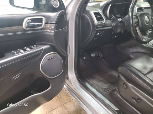 Used 2018 Jeep Grand Cherokee Overland AWD/4WD image 26