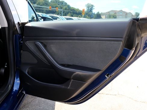 Used 2019 Tesla Model 3 Performance image 30