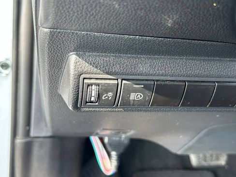 Used 2024 Toyota Corolla LE FWD image 17