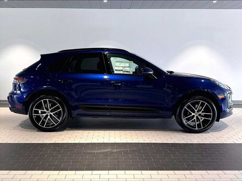 New 2026 Porsche Macan AWD/4WD image 8