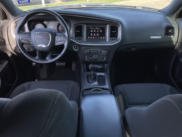 Used 2022 Dodge Charger SXT w/ Blacktop Package RWD image 9