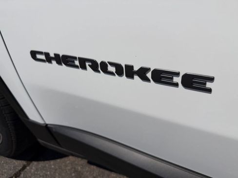 Used 2026 Jeep Cherokee Overland w/ Advanced Pro Tech Group AWD/4WD image 26