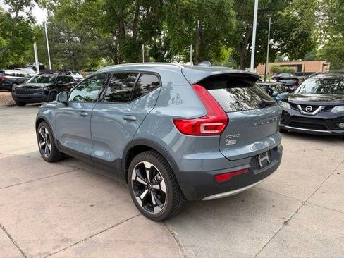 Used 2020 Volvo XC40 T5 Momentum w/ Protection Package Premier AWD/4WD image 5