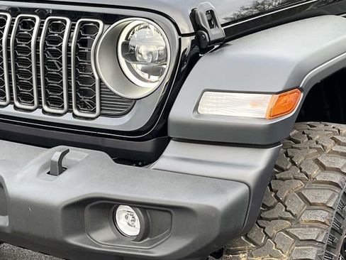 New 2026 Jeep Wrangler Unlimited Sport AWD/4WD image 10