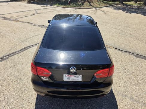 Used 2011 Volkswagen Jetta S FWD image 6