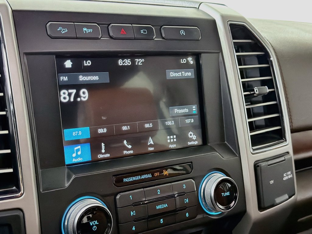 Used 2018 Ford F150 King Ranch w/ Equipment Group 601A Luxury AWD/4WD image 18
