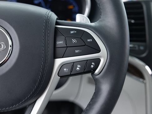 Used 2018 Jeep Grand Cherokee Summit AWD/4WD image 40