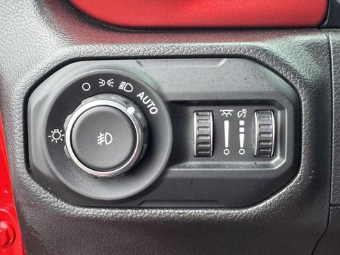 Used 2021 Jeep Wrangler Unlimited Rubicon image 20