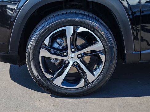 Used 2024 Chevrolet Trax RS image 9