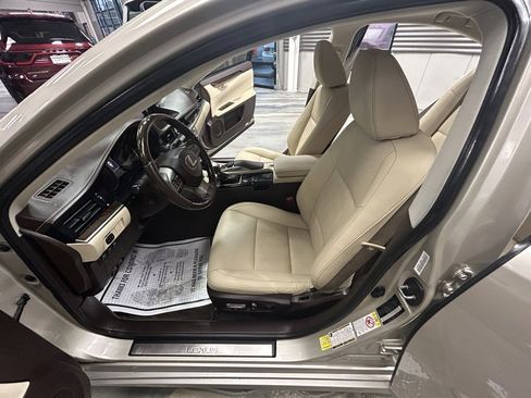 Used 2016 Lexus ES 350 350 w/ Navigation System Package image 54