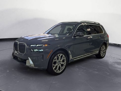 Used 2025 BMW X7 xDrive40i image 7