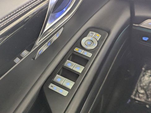 Used 2025 Genesis GV80 2.5T Standard AWD/4WD image 18
