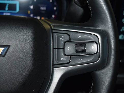 Used 2025 Chevrolet Silverado 1500 LT image 9