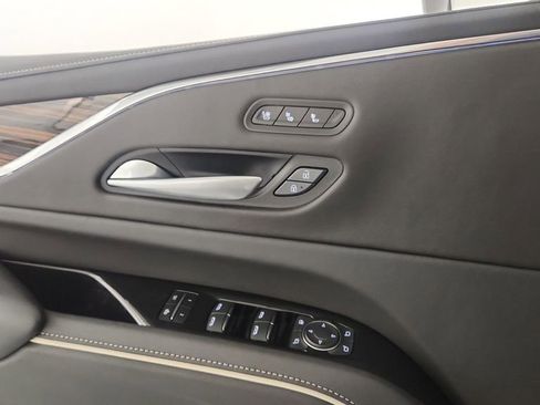 Used 2024 Cadillac Escalade ESV Premium Luxury w/ Performance Package image 15