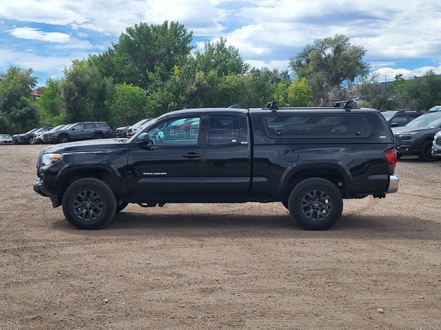 Used 2023 Toyota Tacoma SR5 AWD/4WD image 2