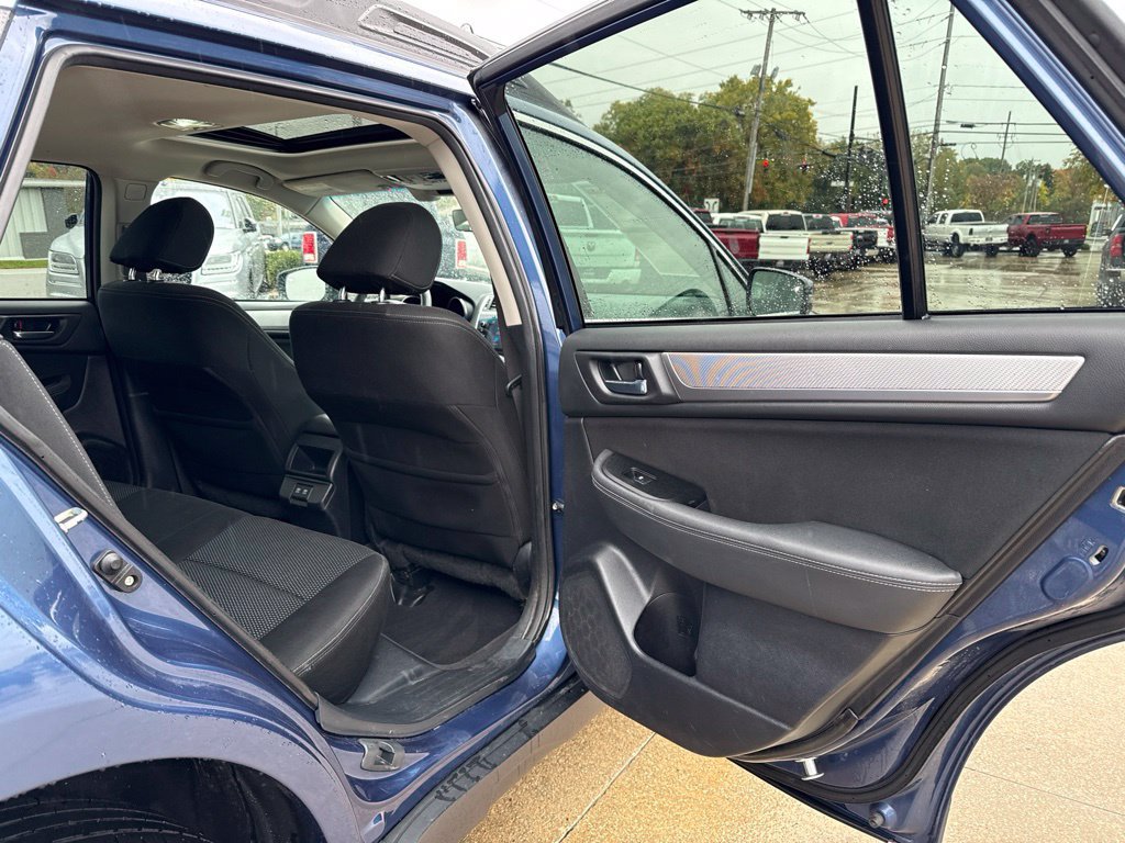 Used 2019 Subaru Outback 2.5i Premium AWD/4WD image 45