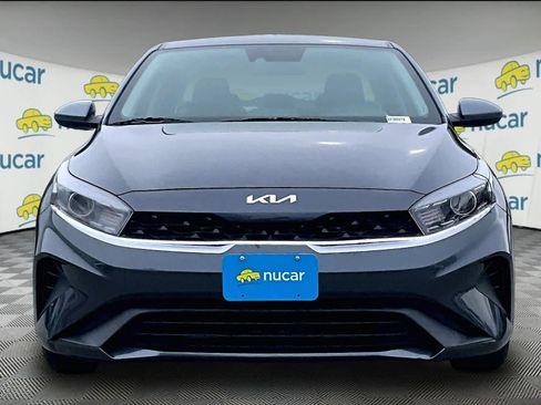 Used 2023 Kia Forte LXS image 2