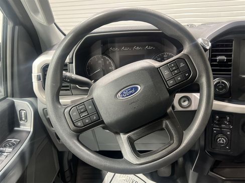 Used 2023 Ford F150 XLT w/ Trailer Tow Package image 14