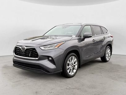 Used 2024 Toyota Highlander Limited