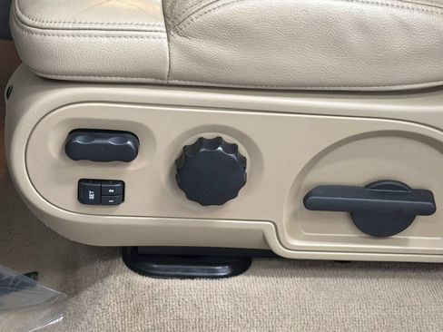 Used 2007 Ford F150 Lariat AWD/4WD image 17