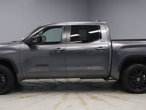 Used 2024 Toyota Tundra Limited AWD/4WD image 10