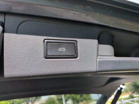 Used 2018 Volkswagen Atlas SEL Premium AWD/4WD image 41